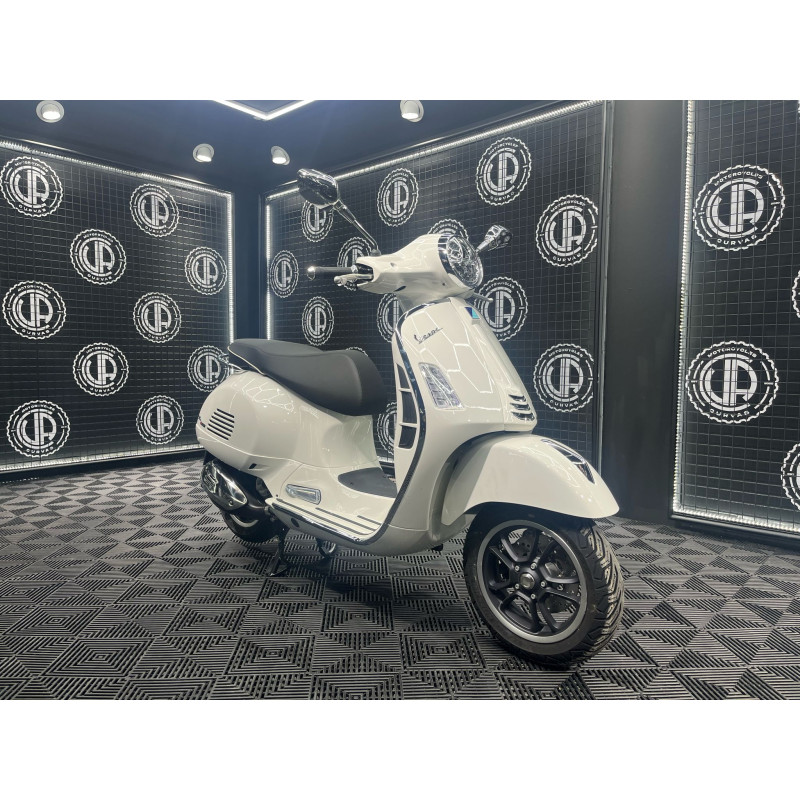 VESPA GTS SUPER 310