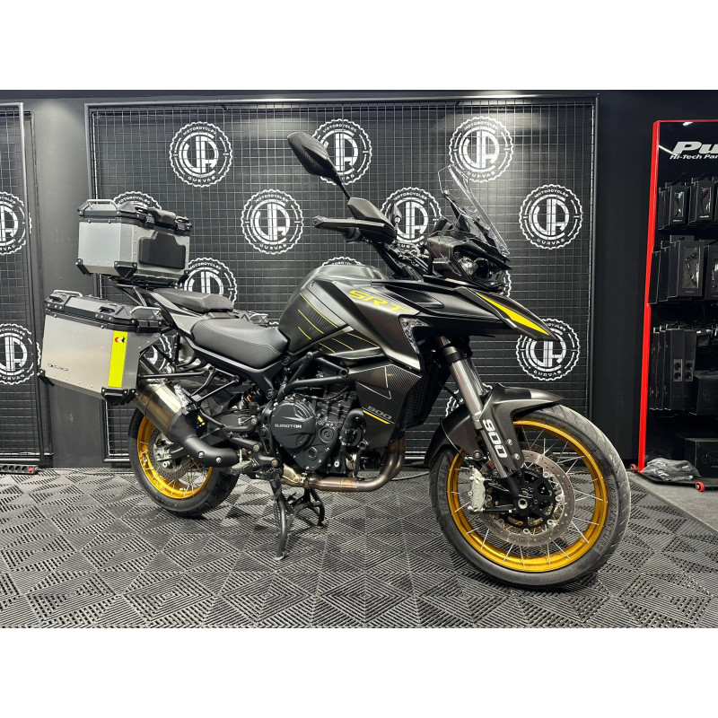 QJ MOTOR SRT 900 SX (USADA)