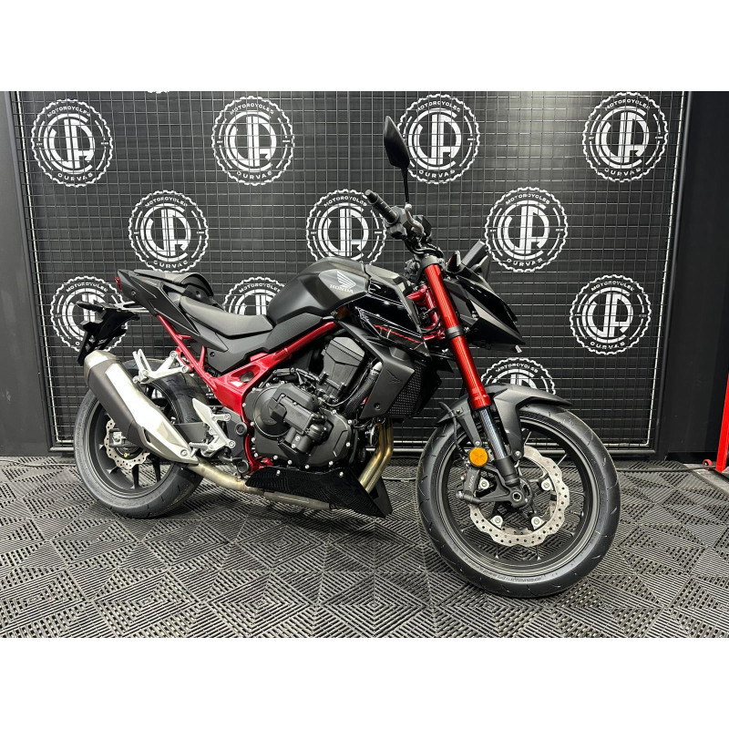 HONDA CB 750 HORNET E-CLUTCH 2026